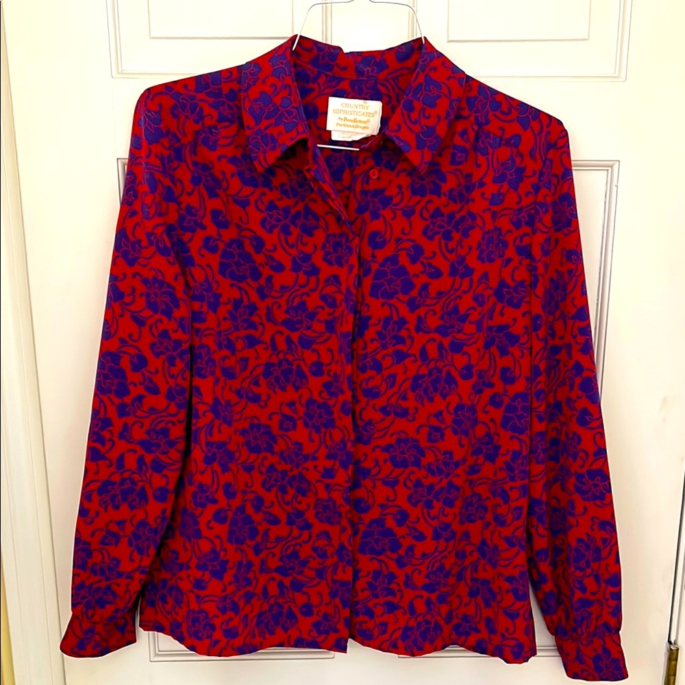 Ladies country sophisticates by Pendleton blouse 
Vintage est 1980’s